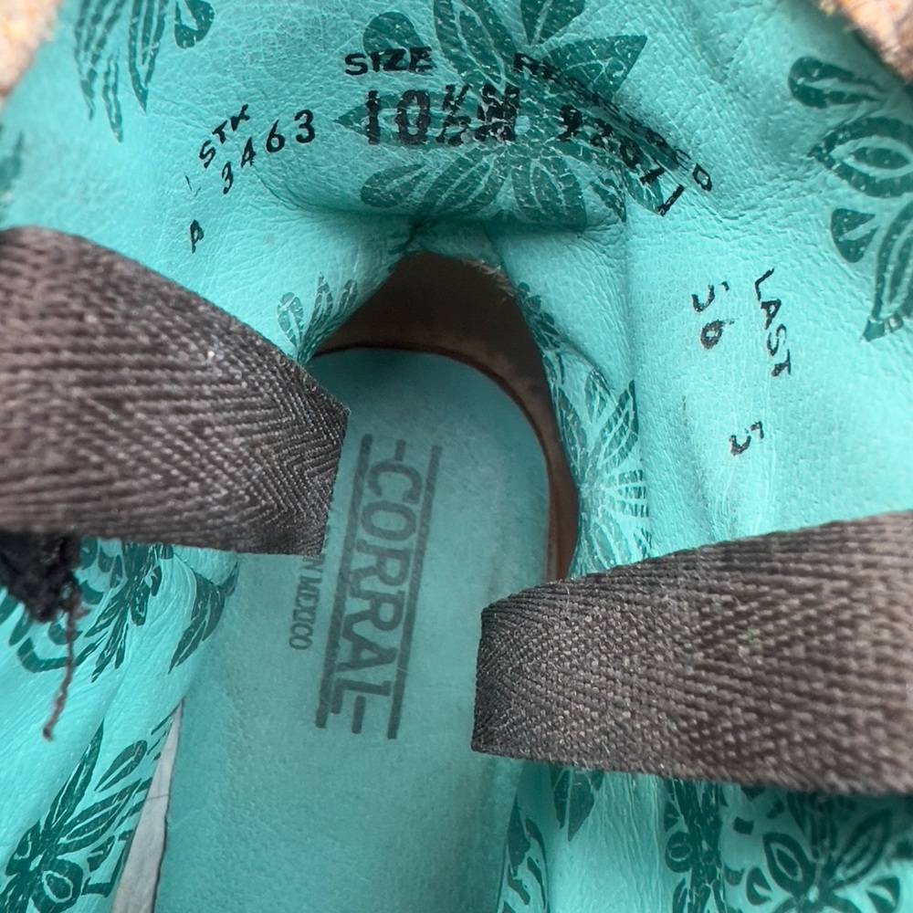 Corral Boho Boots with Removable Shafts - Picture 6 of 8